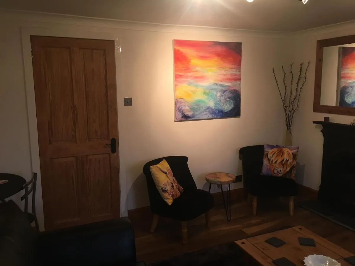 Drum Brae Cottage Edinburgh Apartment